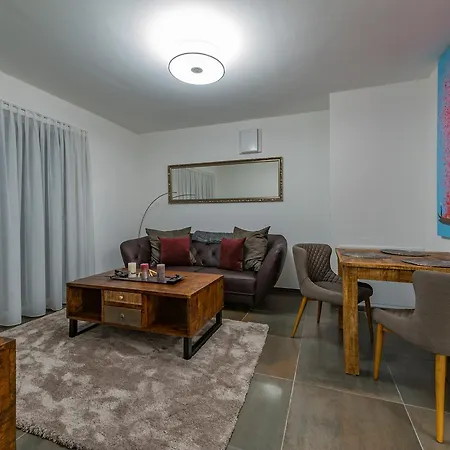 Apartmán Holiday Trevír